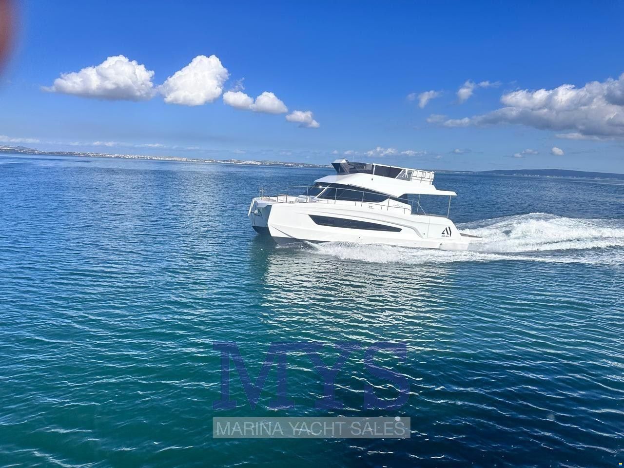 Aventura 38 FLY