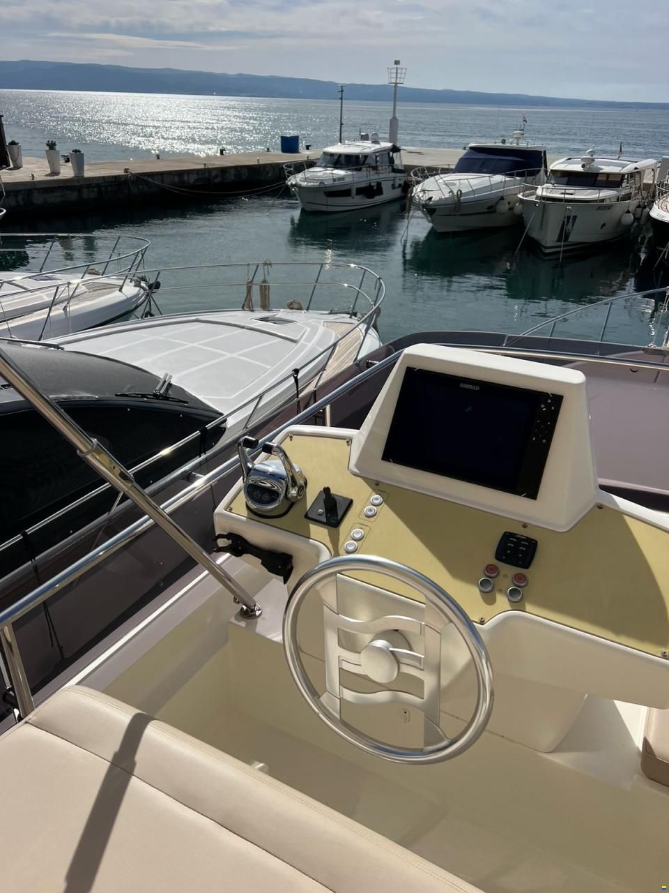 Ferretti 450