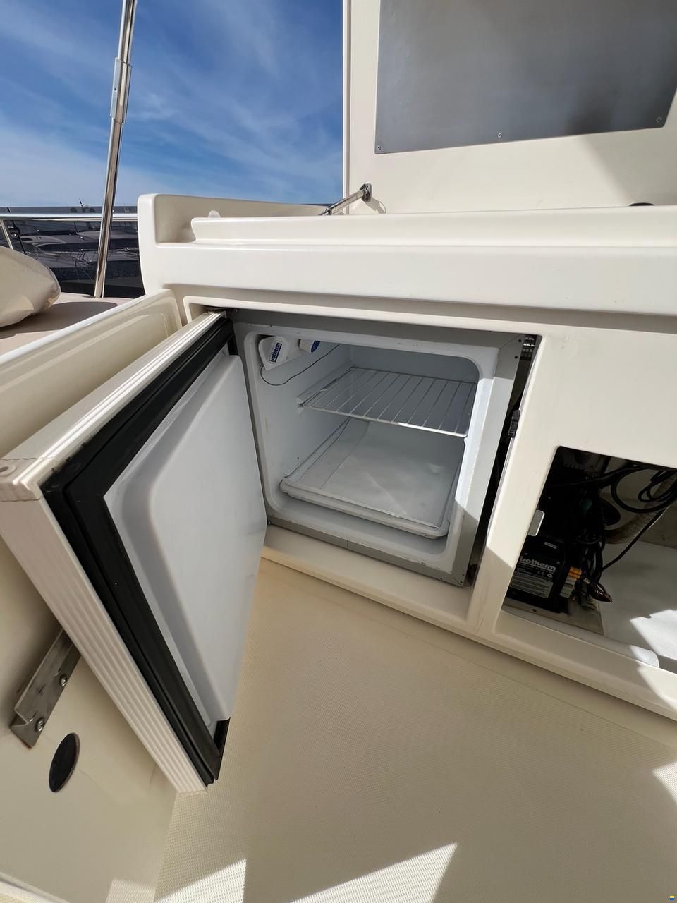 Ferretti 450
