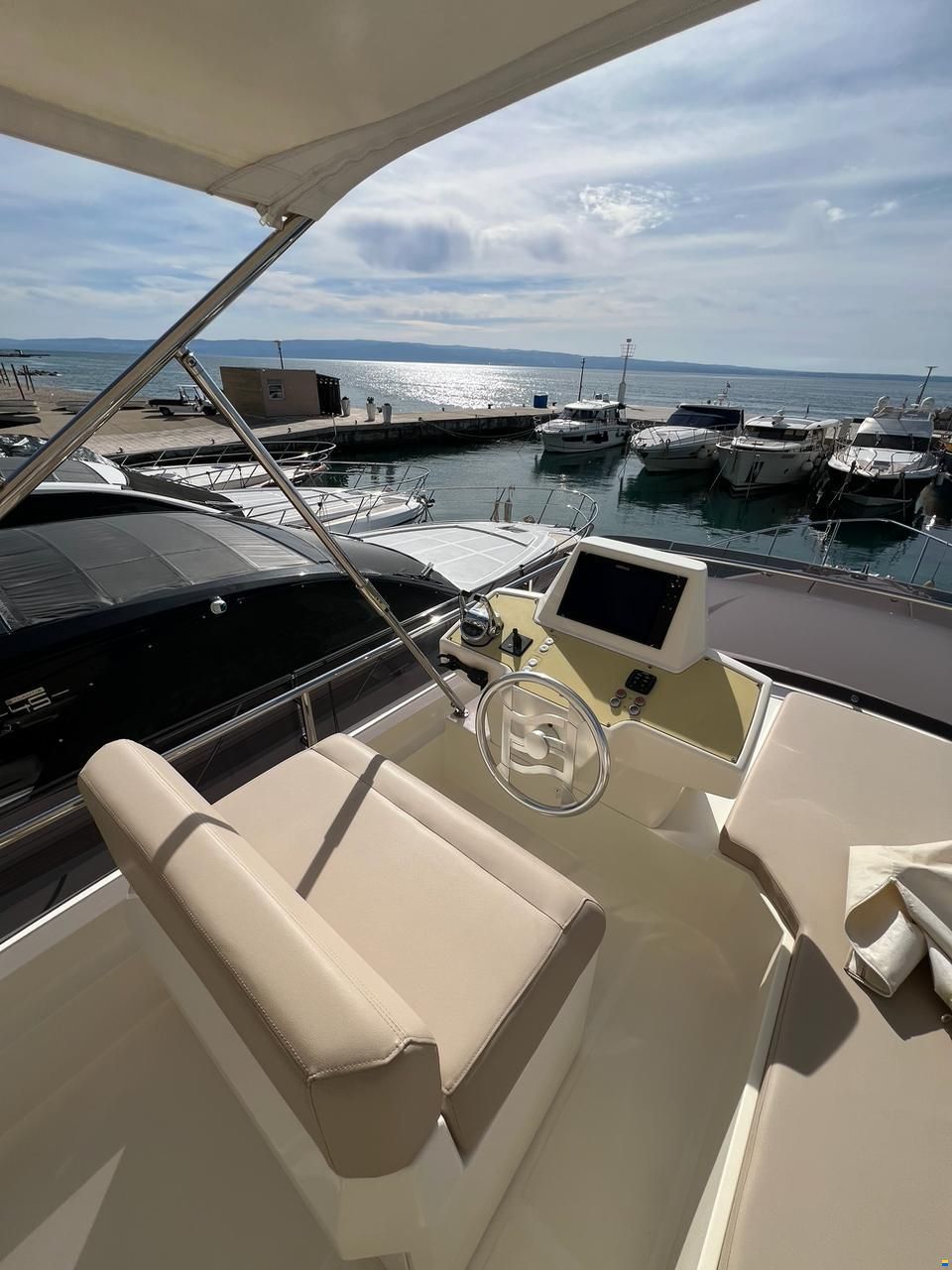 Ferretti 450