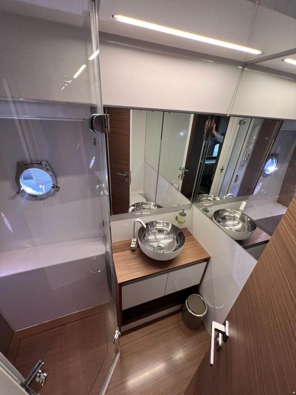 Ferretti 450