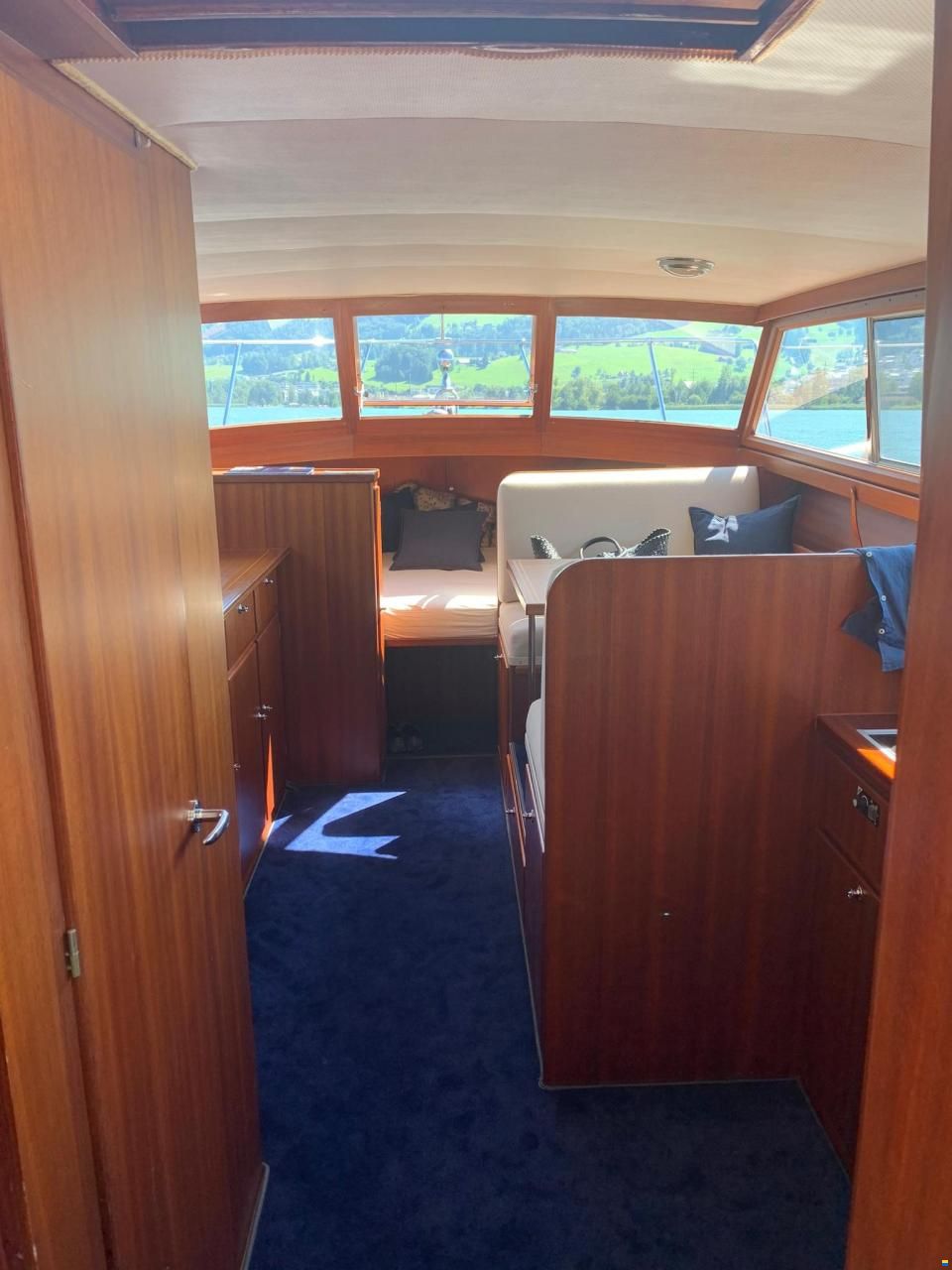 Swiss Craft Sedan Express Cruiser 9.60m