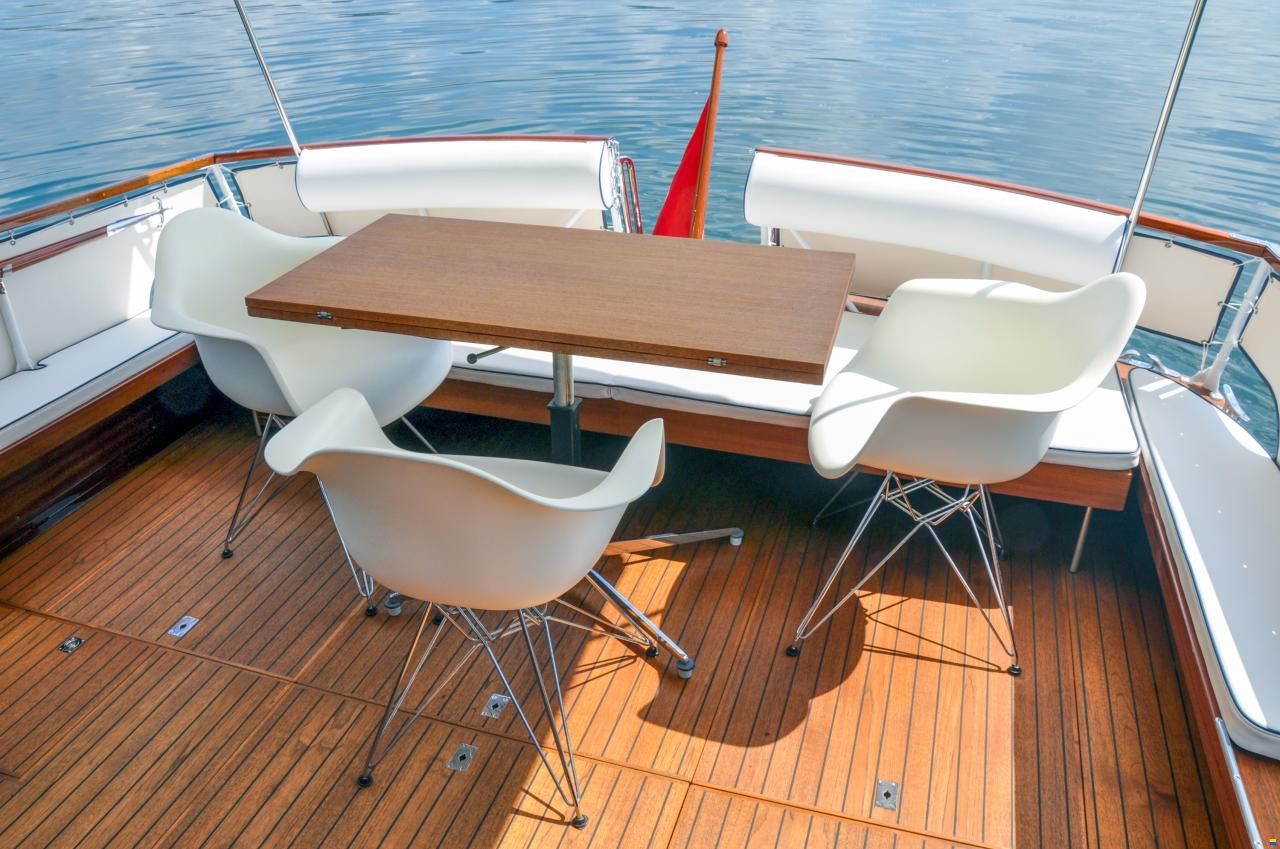 Swiss Craft Sedan Express Cruiser 9.60m