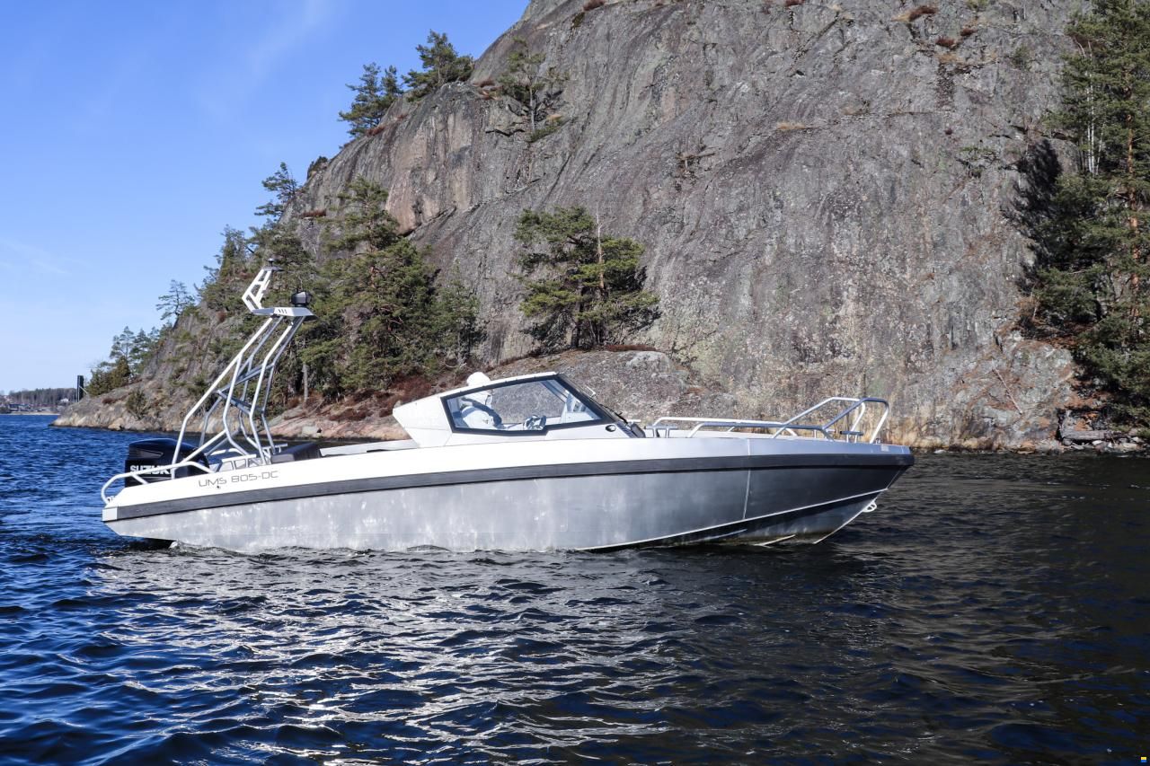 UMS-Boat 805 DC