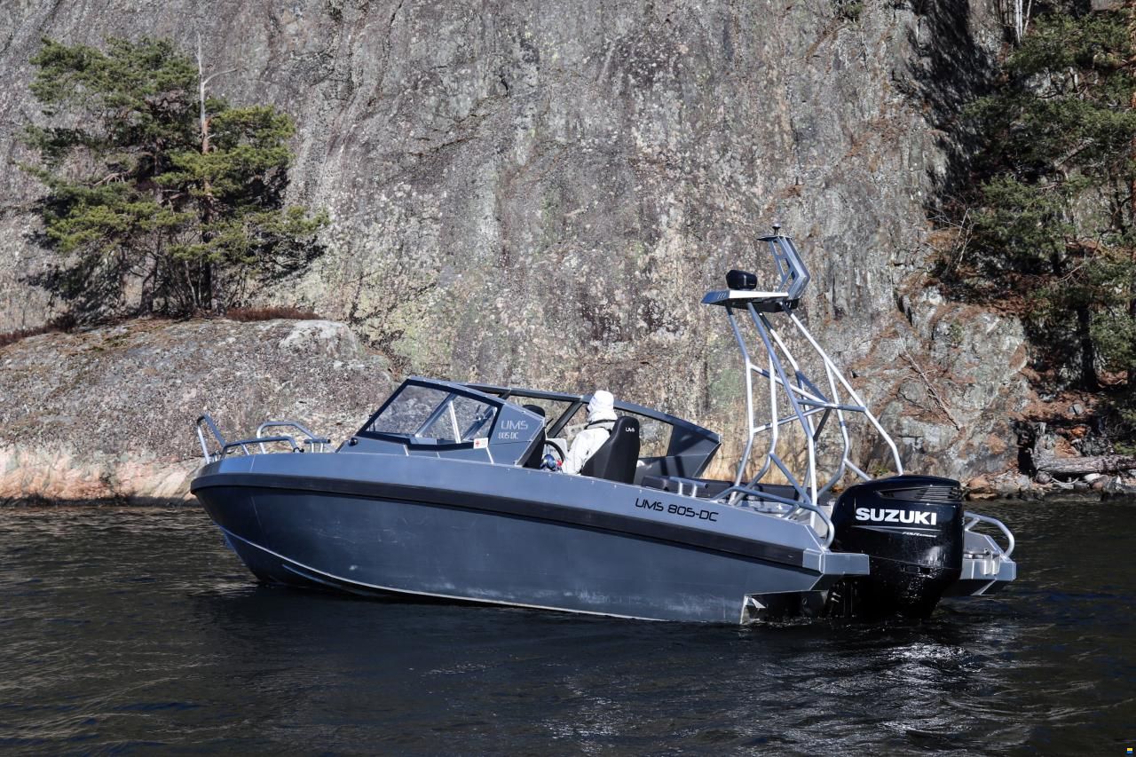 UMS-Boat 805 DC