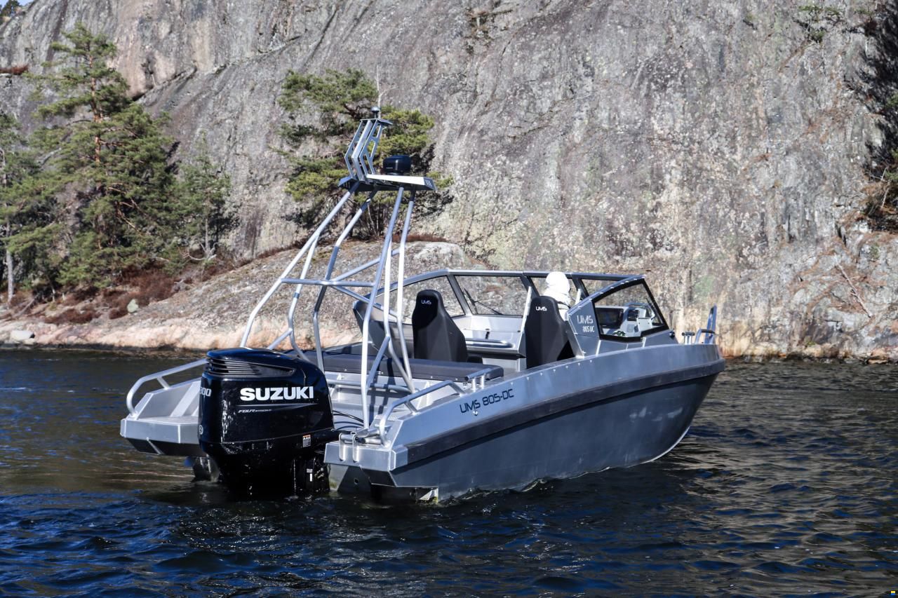 UMS-Boat 805 DC