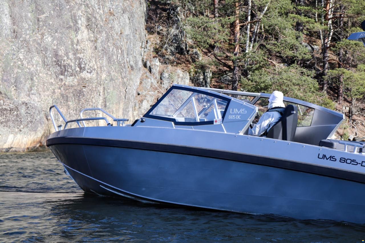 UMS-Boat 805 DC