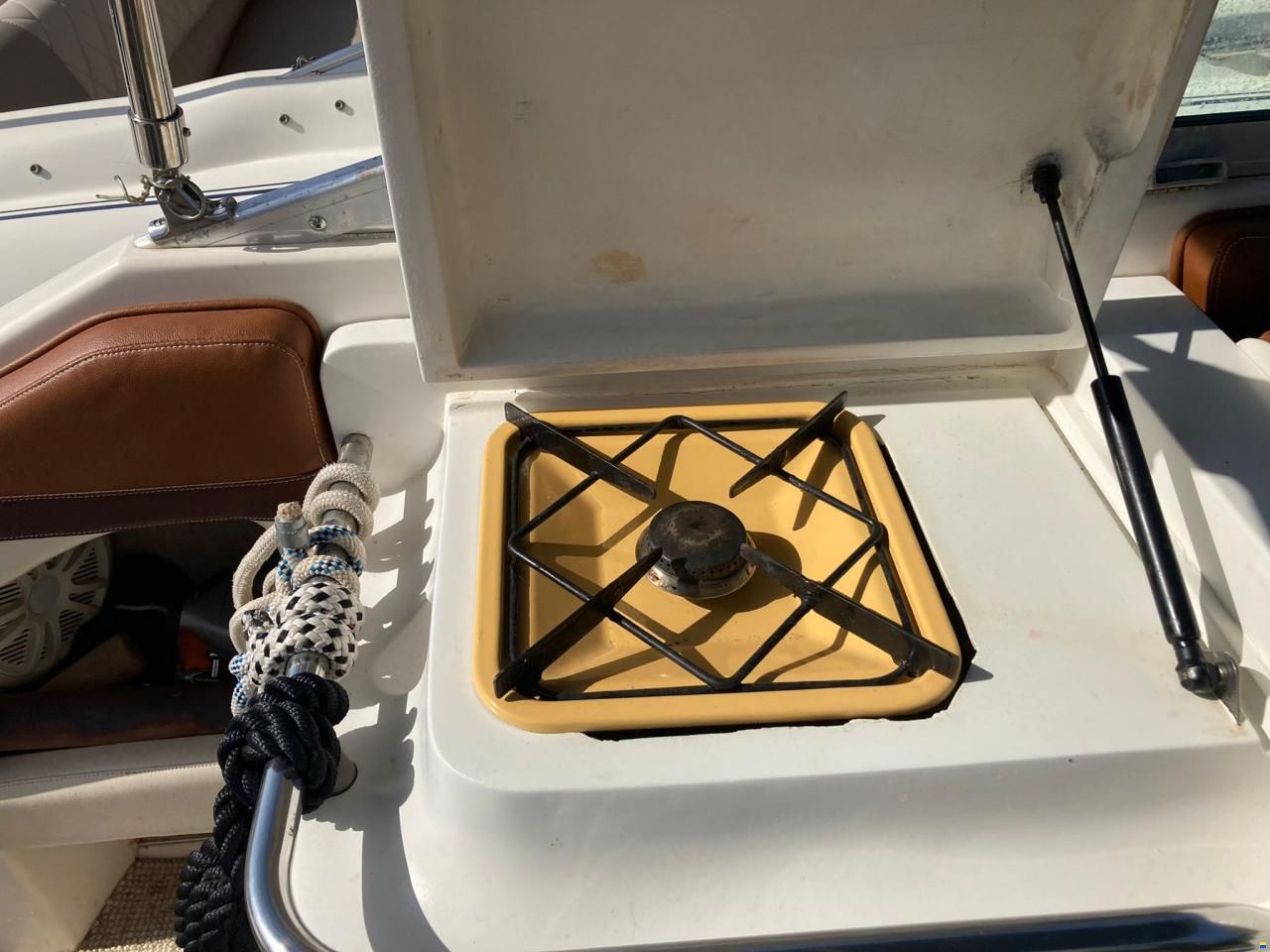 Sea Ray 24