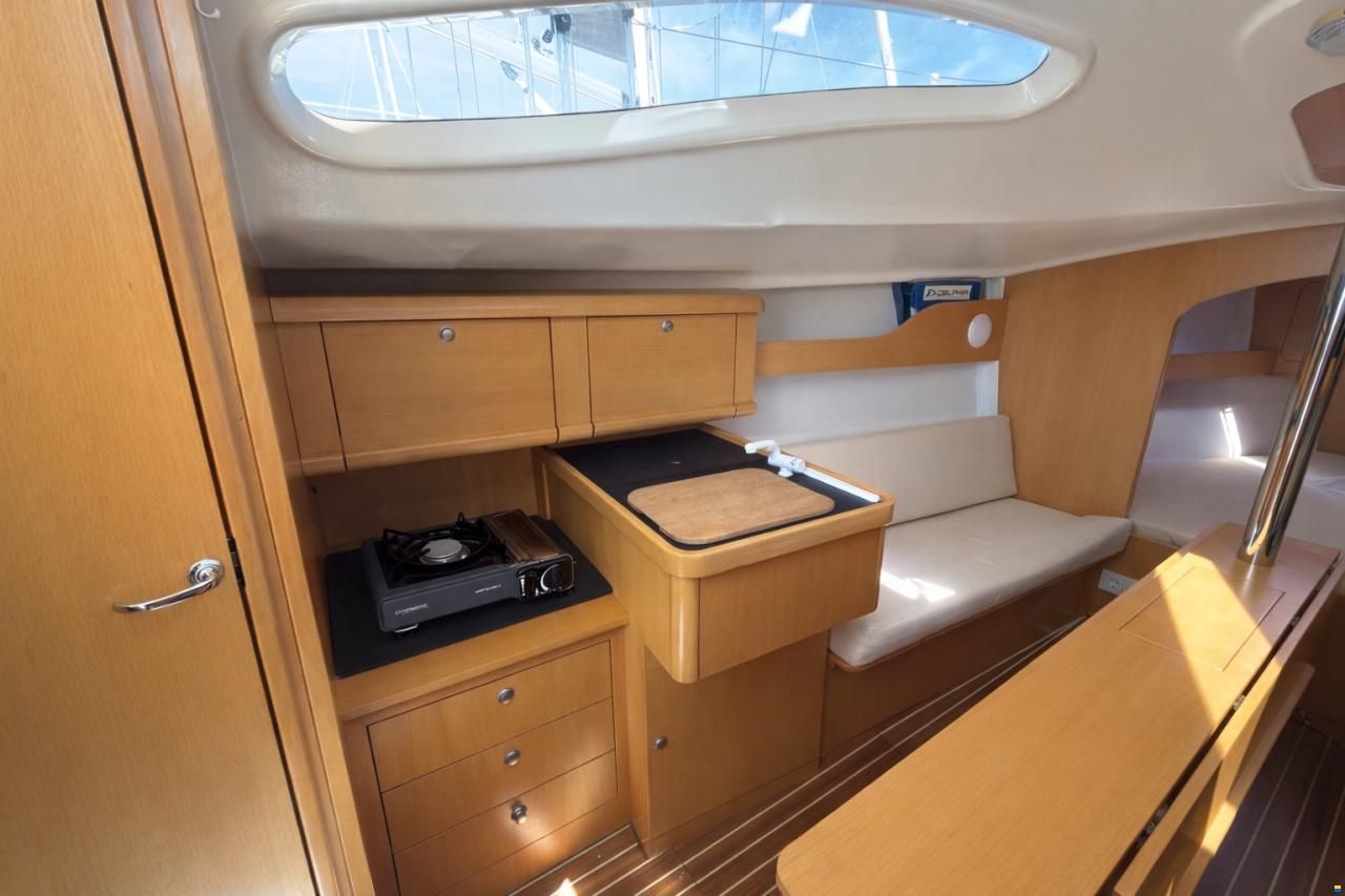 Delphia 28