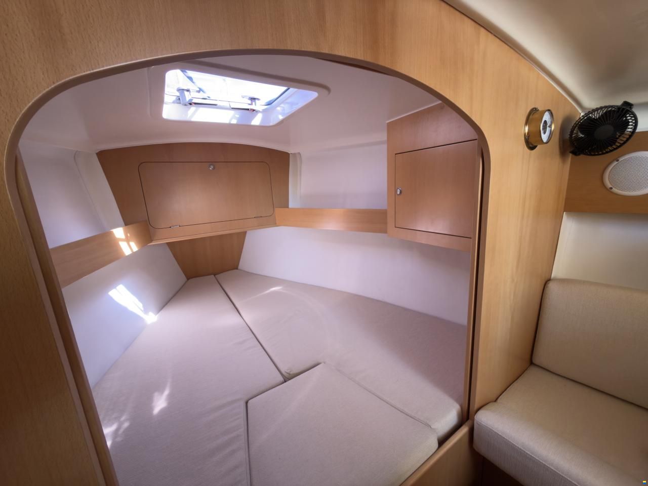 Delphia 28