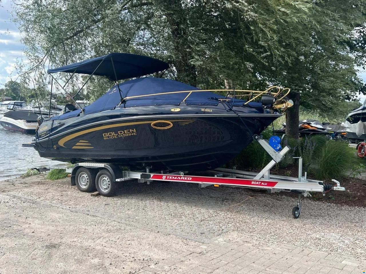 Golden Slide Marine