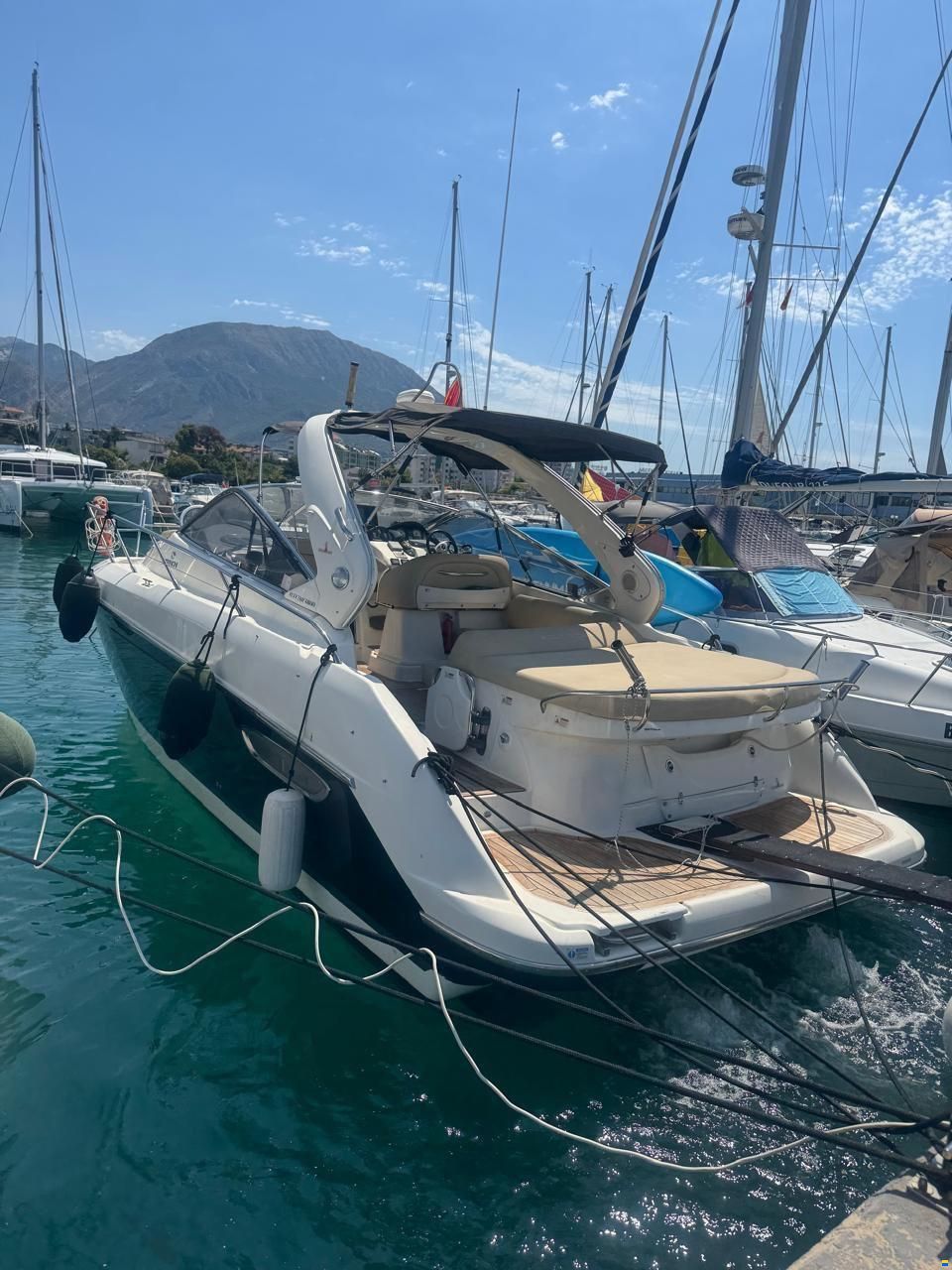 Cranchi Endurance 33