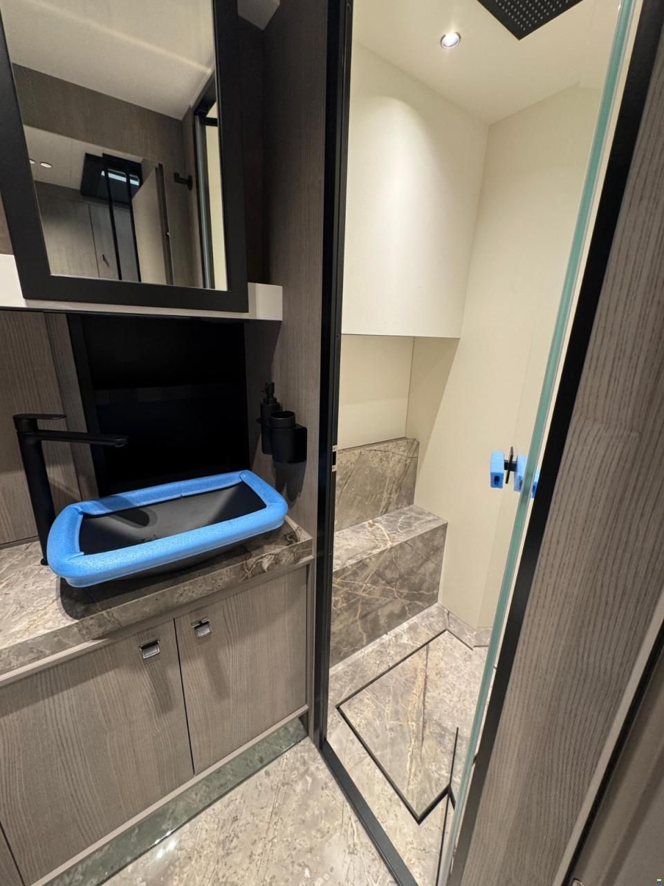 Cranchi A46 Luxury Tender