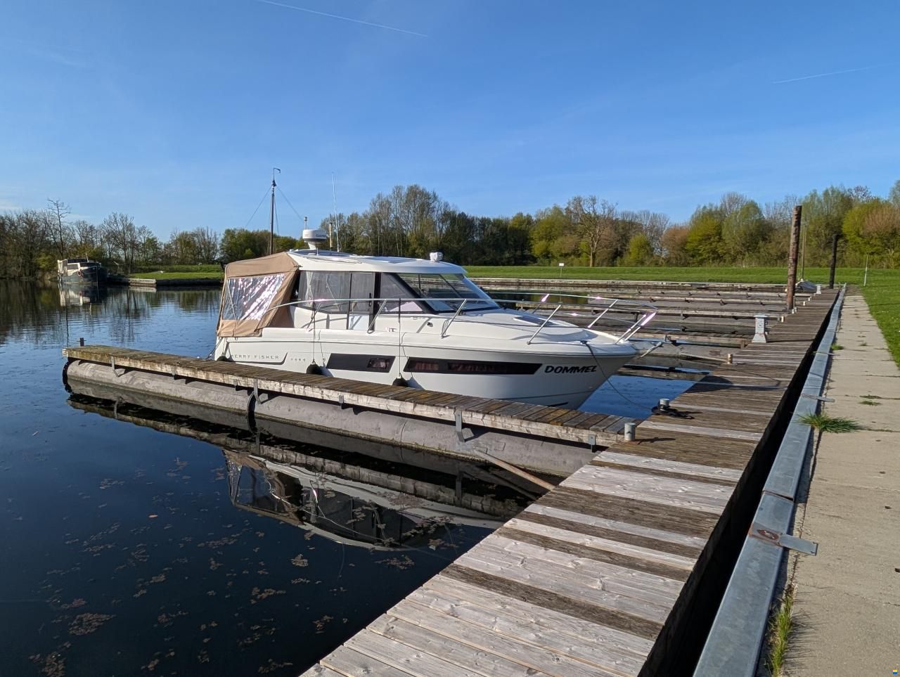 Jeanneau Merry Fisher 855