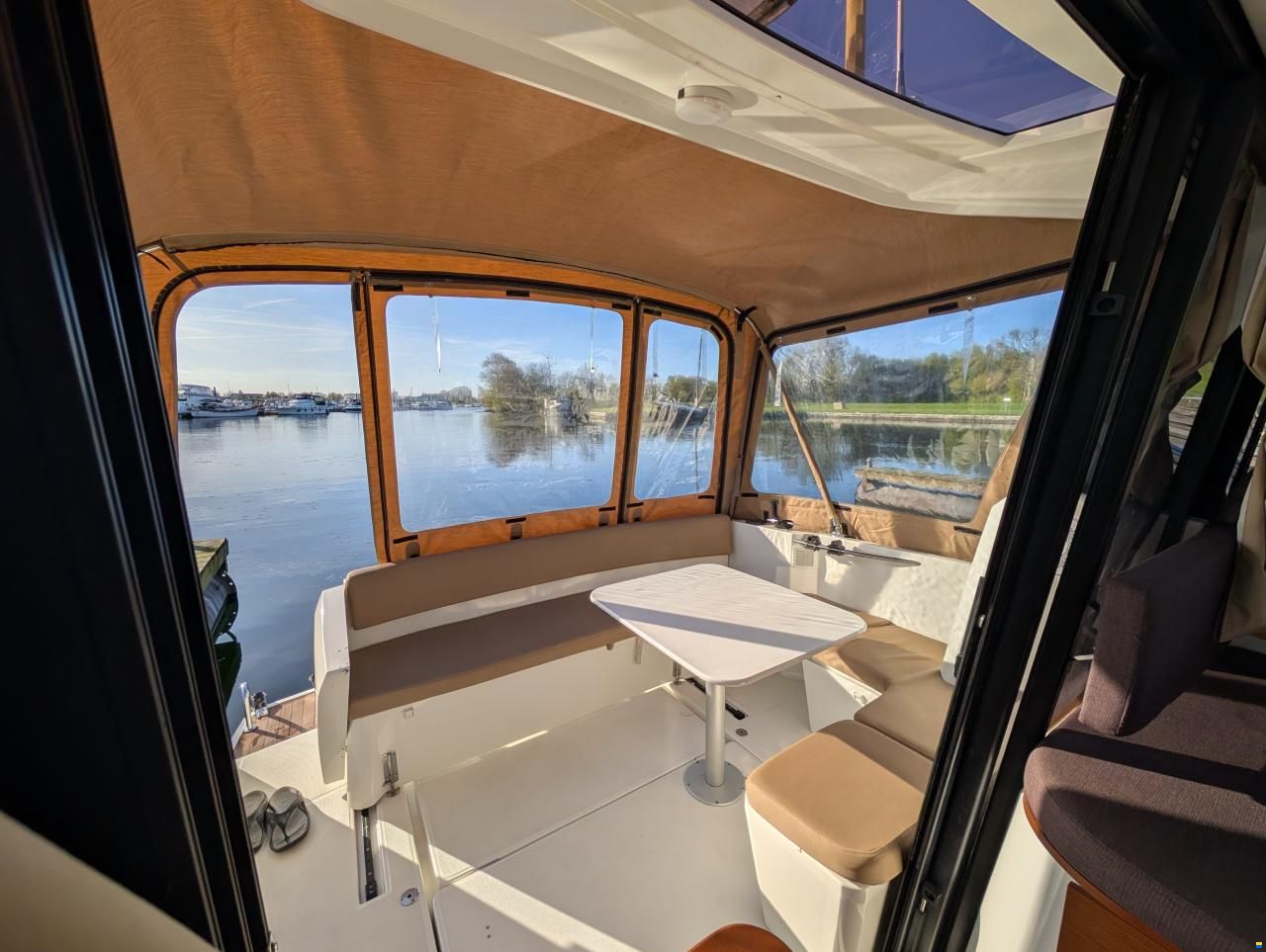 Jeanneau Merry Fisher 855