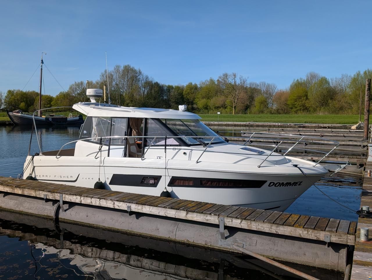 Jeanneau Merry Fisher 855
