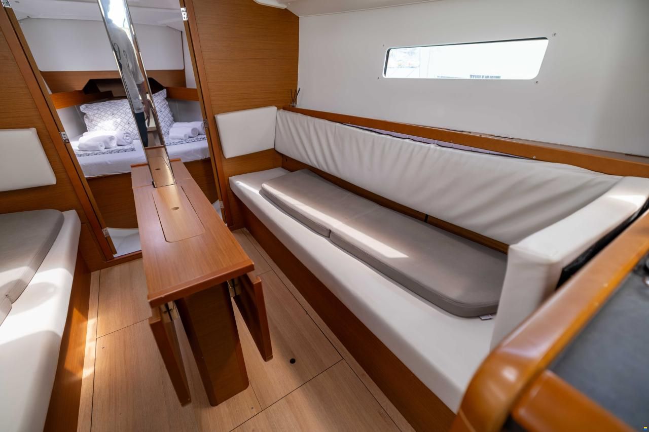 Jeanneau Sun Odyssey 349