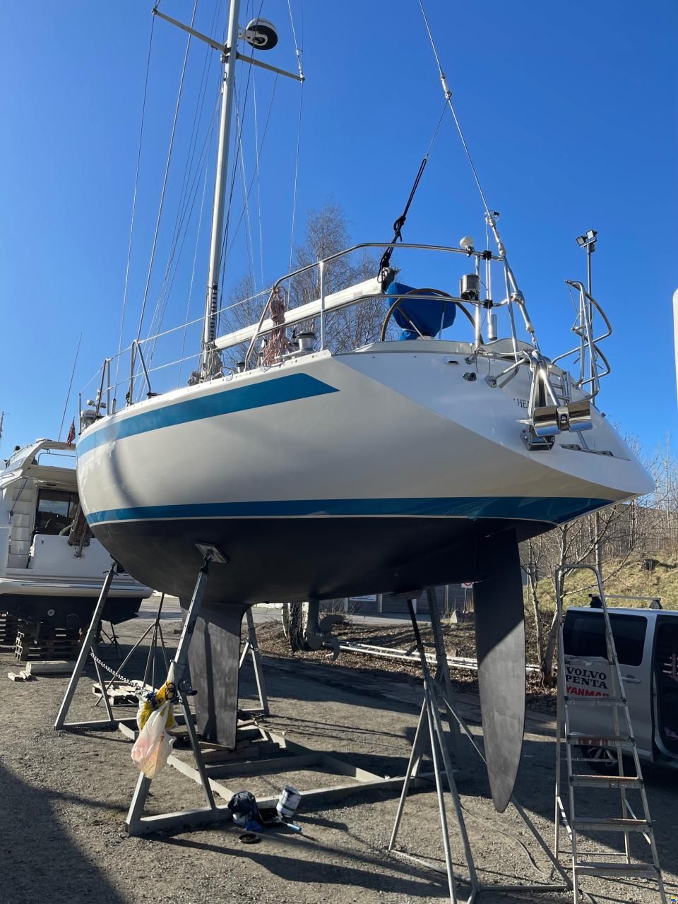 Sweden Yachts 390