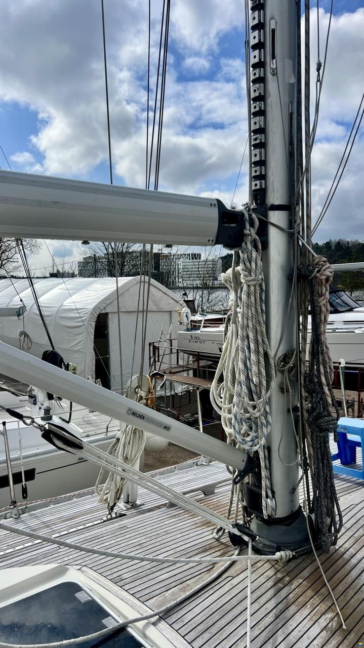 Sweden Yachts 390
