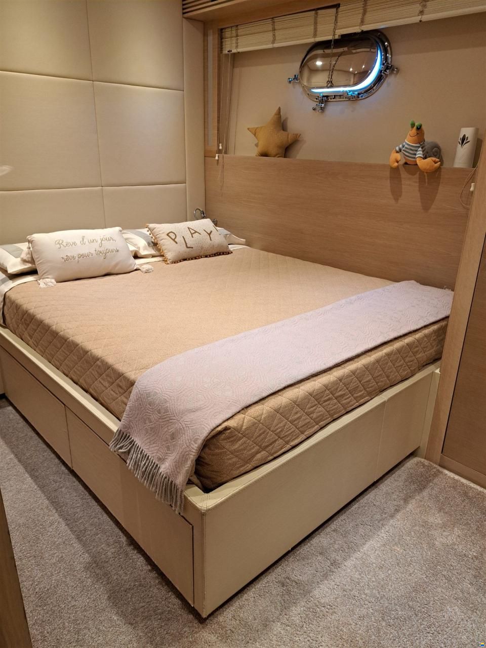 Tecnomar VELVET 83