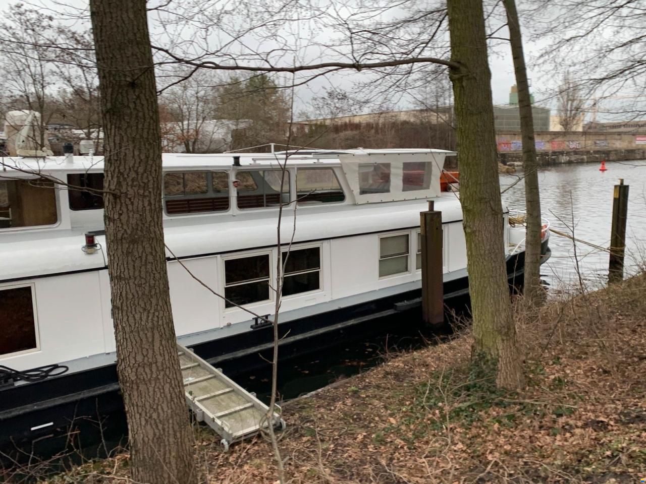 deutsch Wohnschiff
