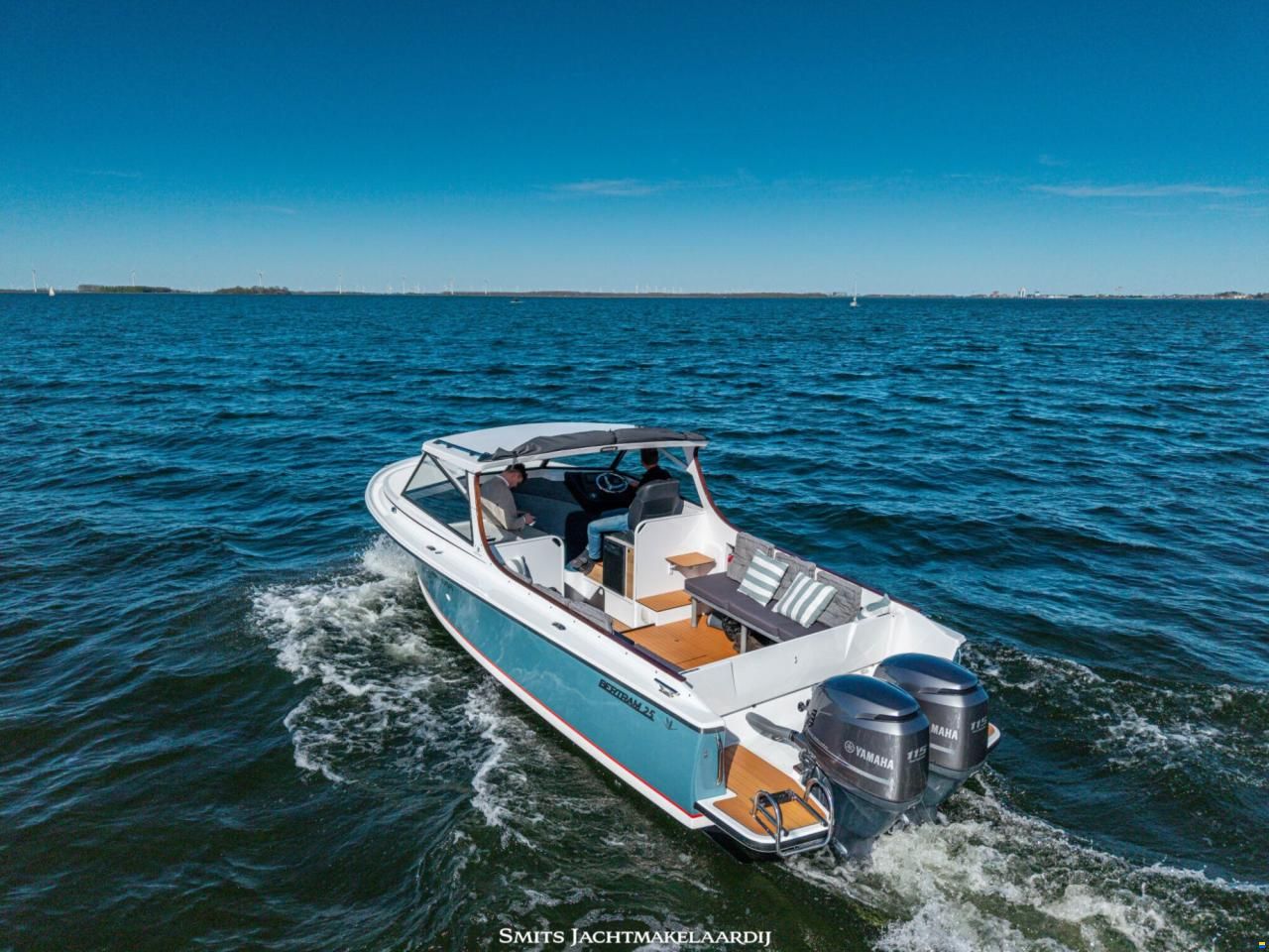 Bertram 25