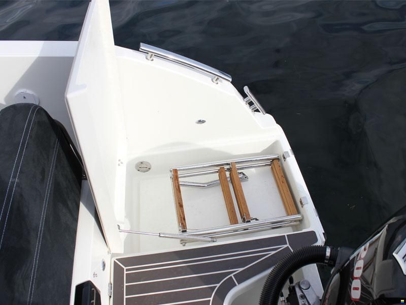 Parker 690 Bow Rider