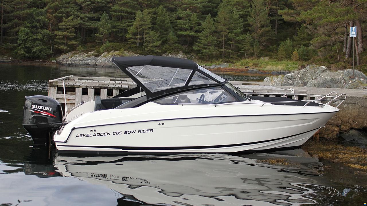 Parker 690 Bow Rider