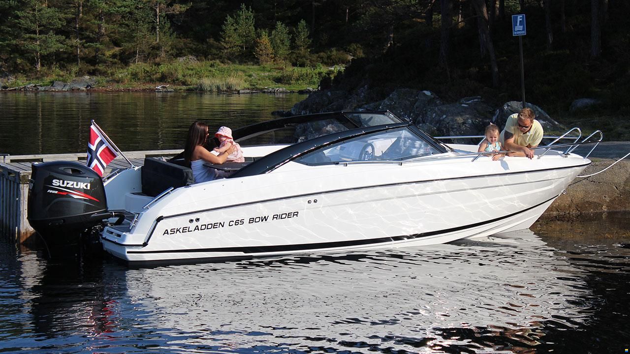 Parker 690 Bow Rider