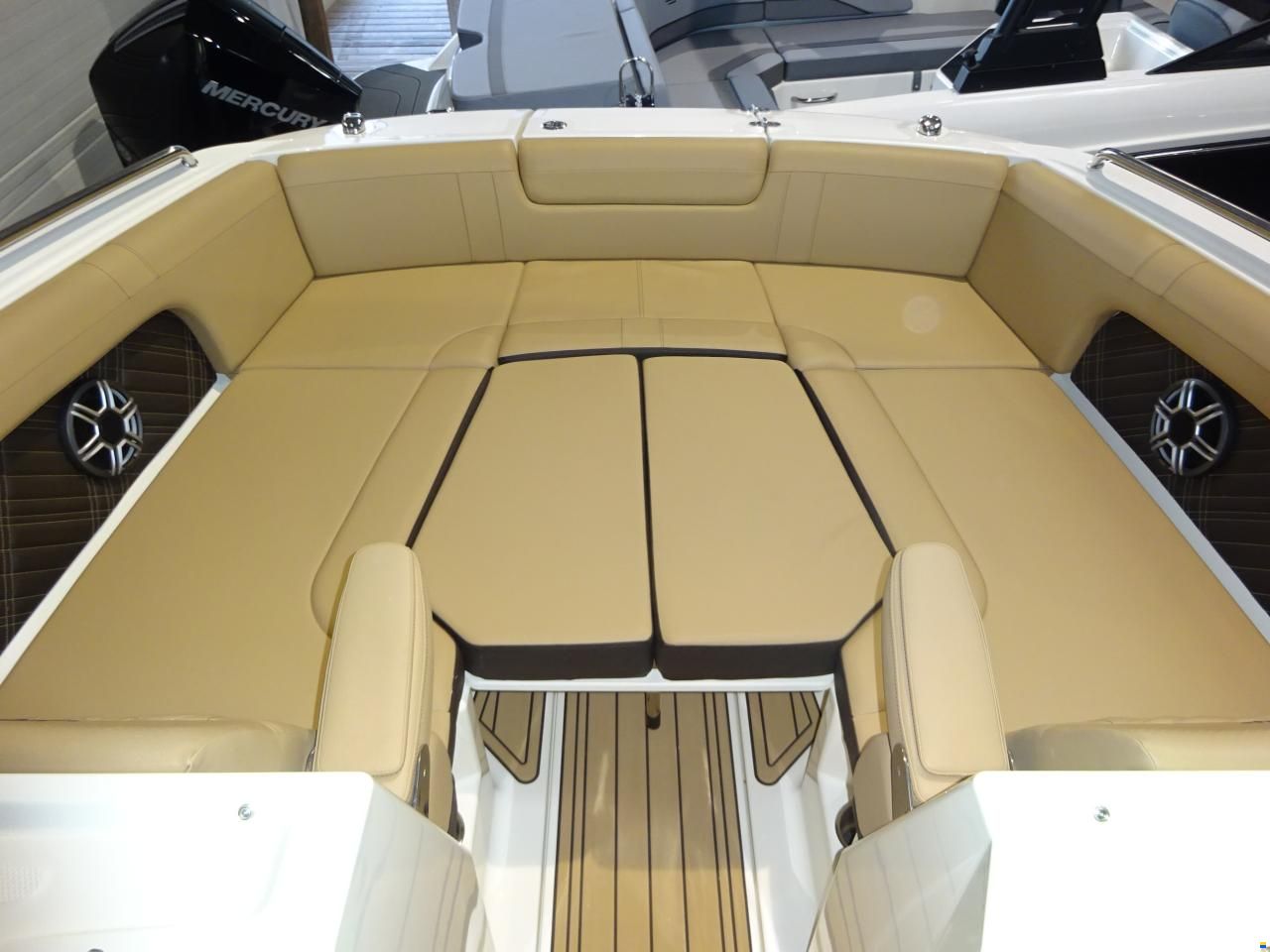 Sea Ray 290 SDXE