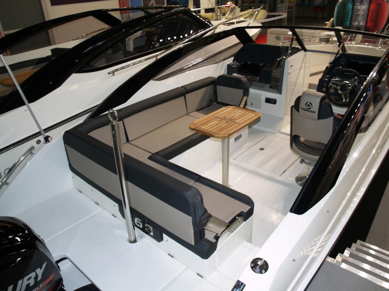 Parker 630 Bow Rider