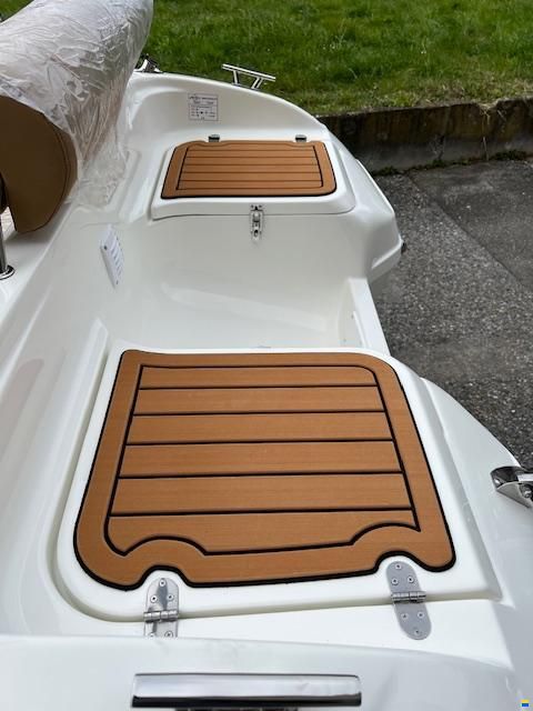 Nautical instruments