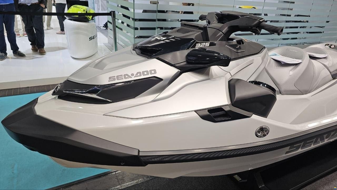 Sea-Doo GTX 325 Limited White Pearl