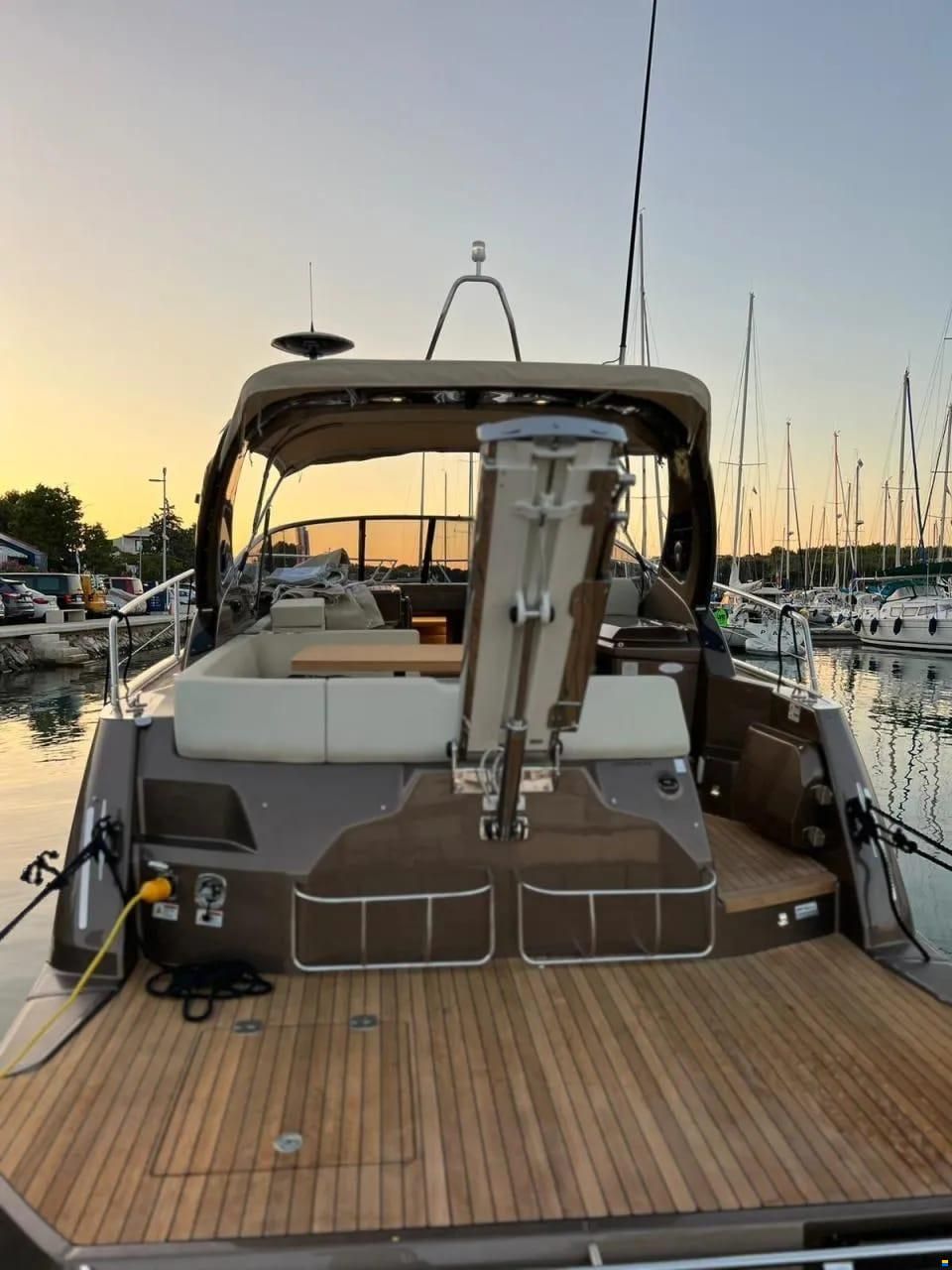 Cranchi Z35