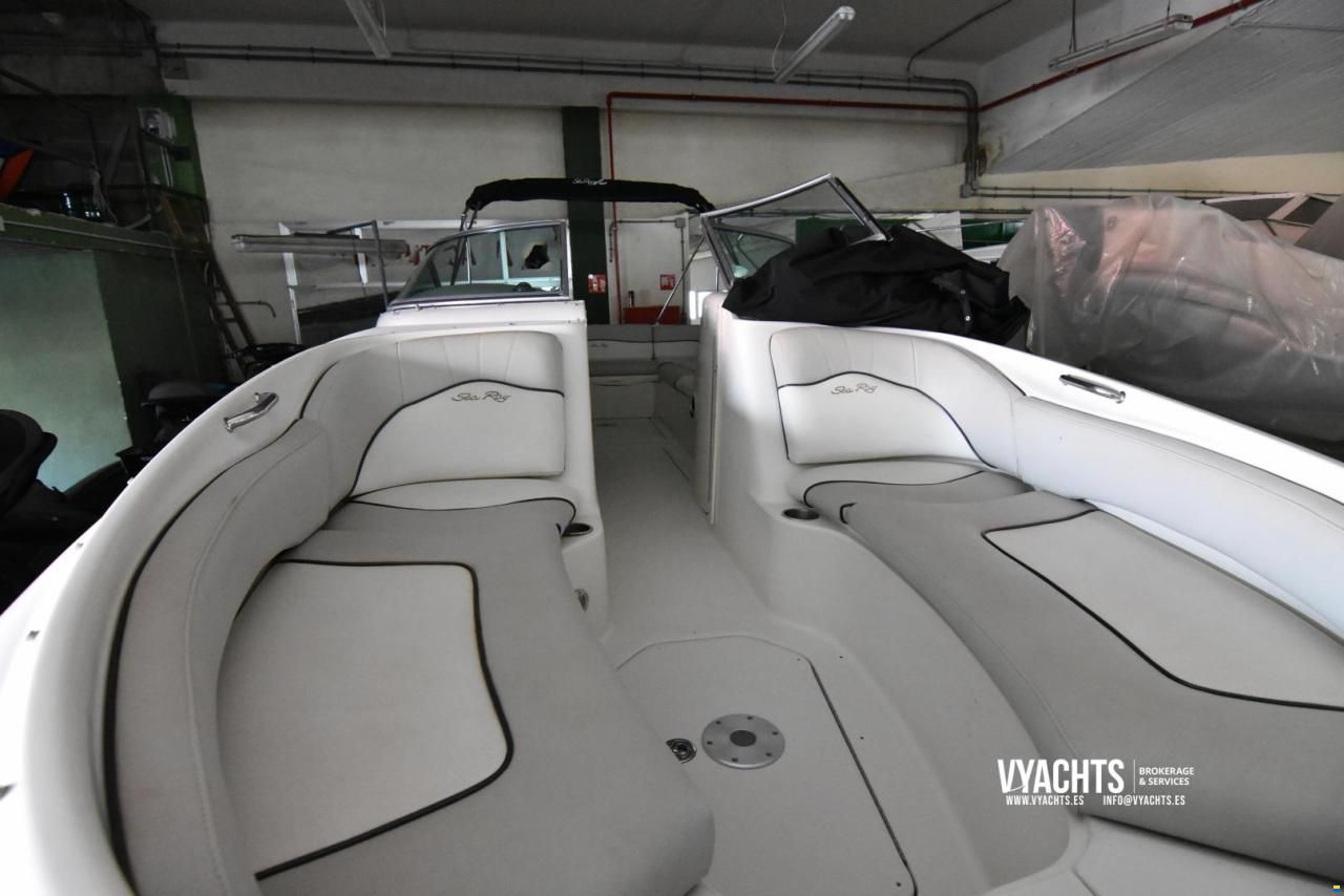 Sea Ray 240 SD