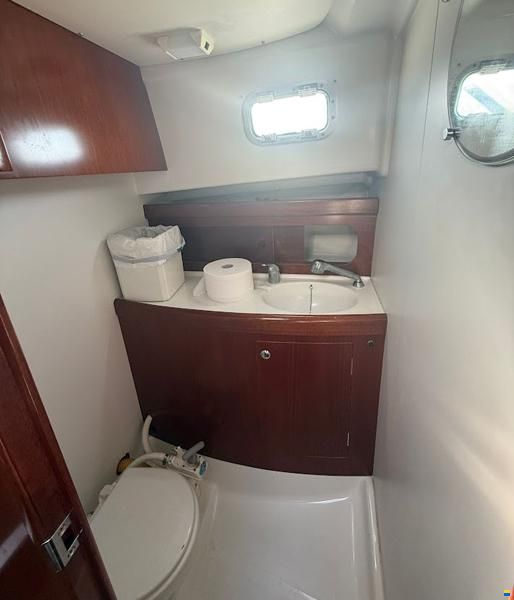 Beneteau Antares 9