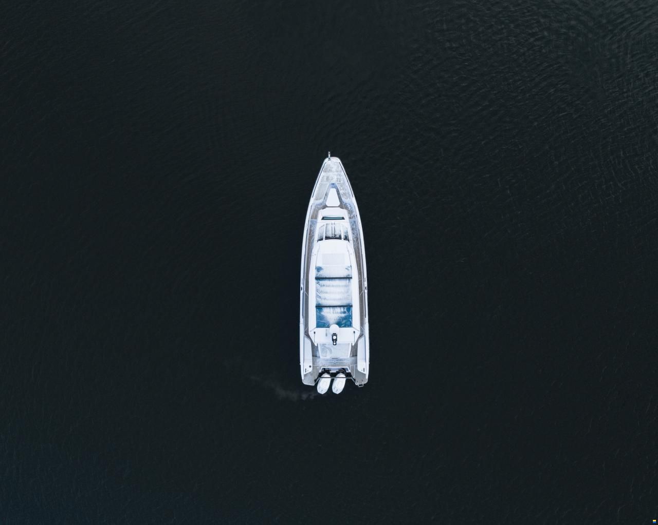 Axopar 38 Cross Cabin