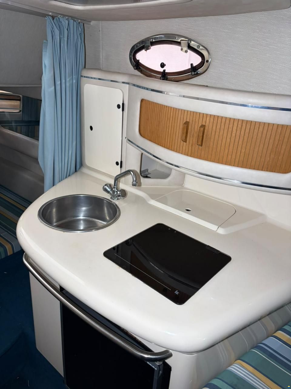 Sea Ray 270 Sundancer