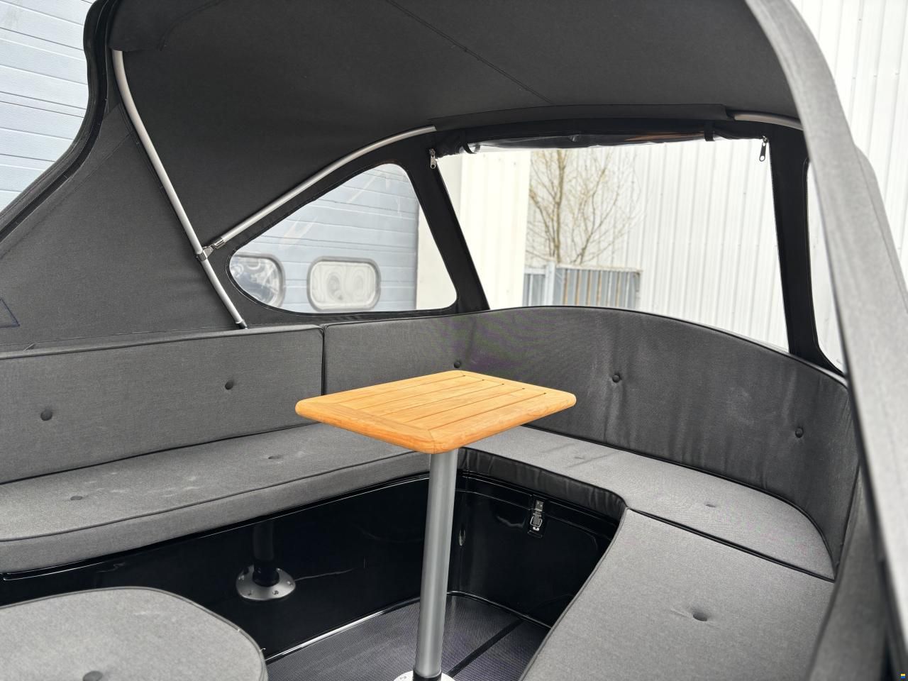 Oud Huijzer 600 Tender