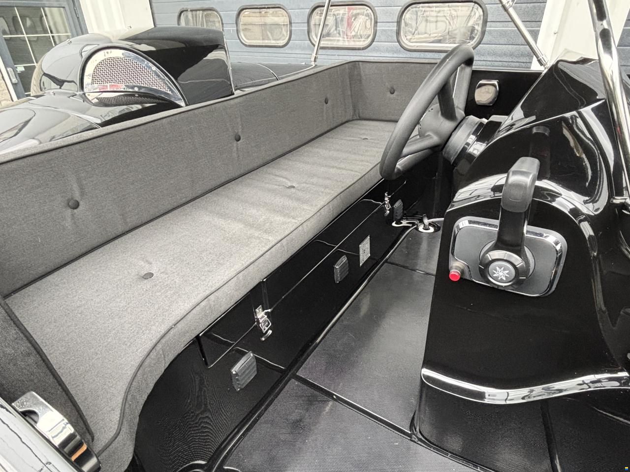 Oud Huijzer 600 Tender