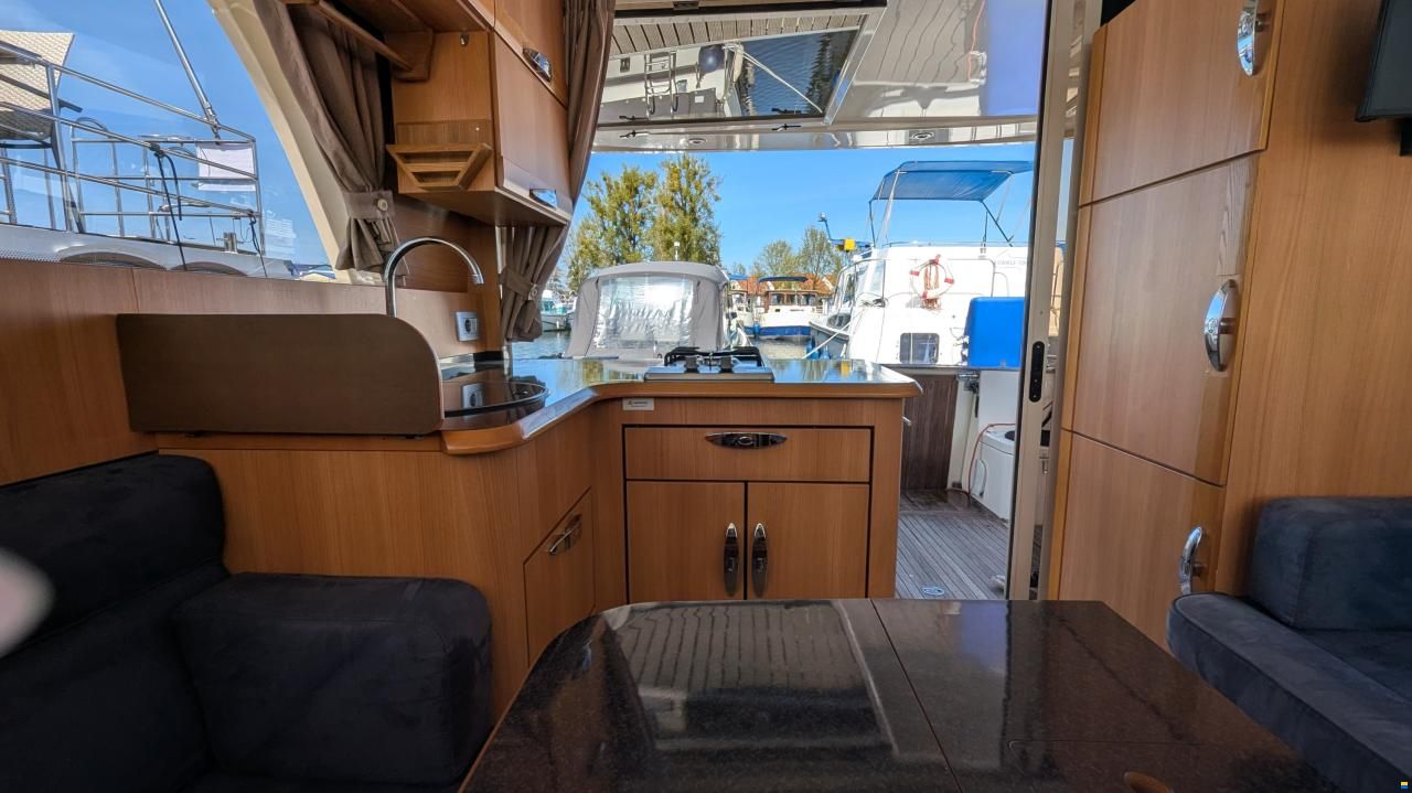 Greenline 33