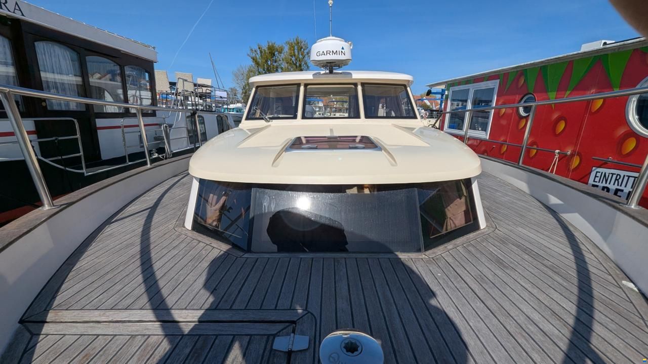 Greenline 33