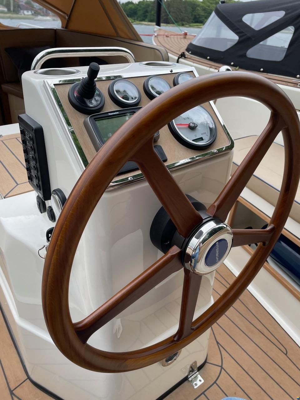 Interboat 22 Xplorer