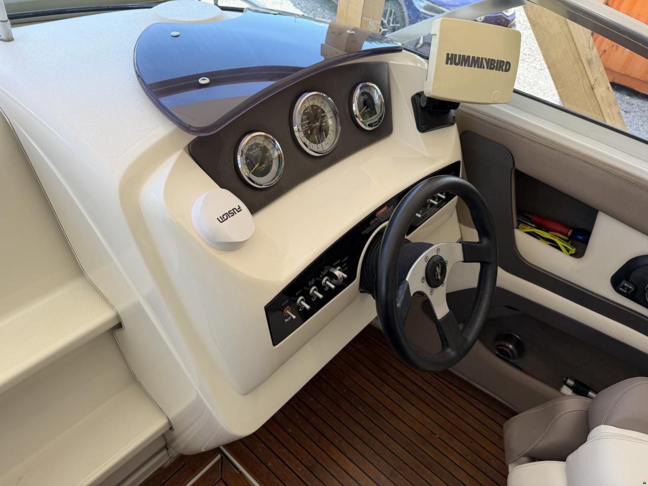 Sea Ray 210 Overnighter