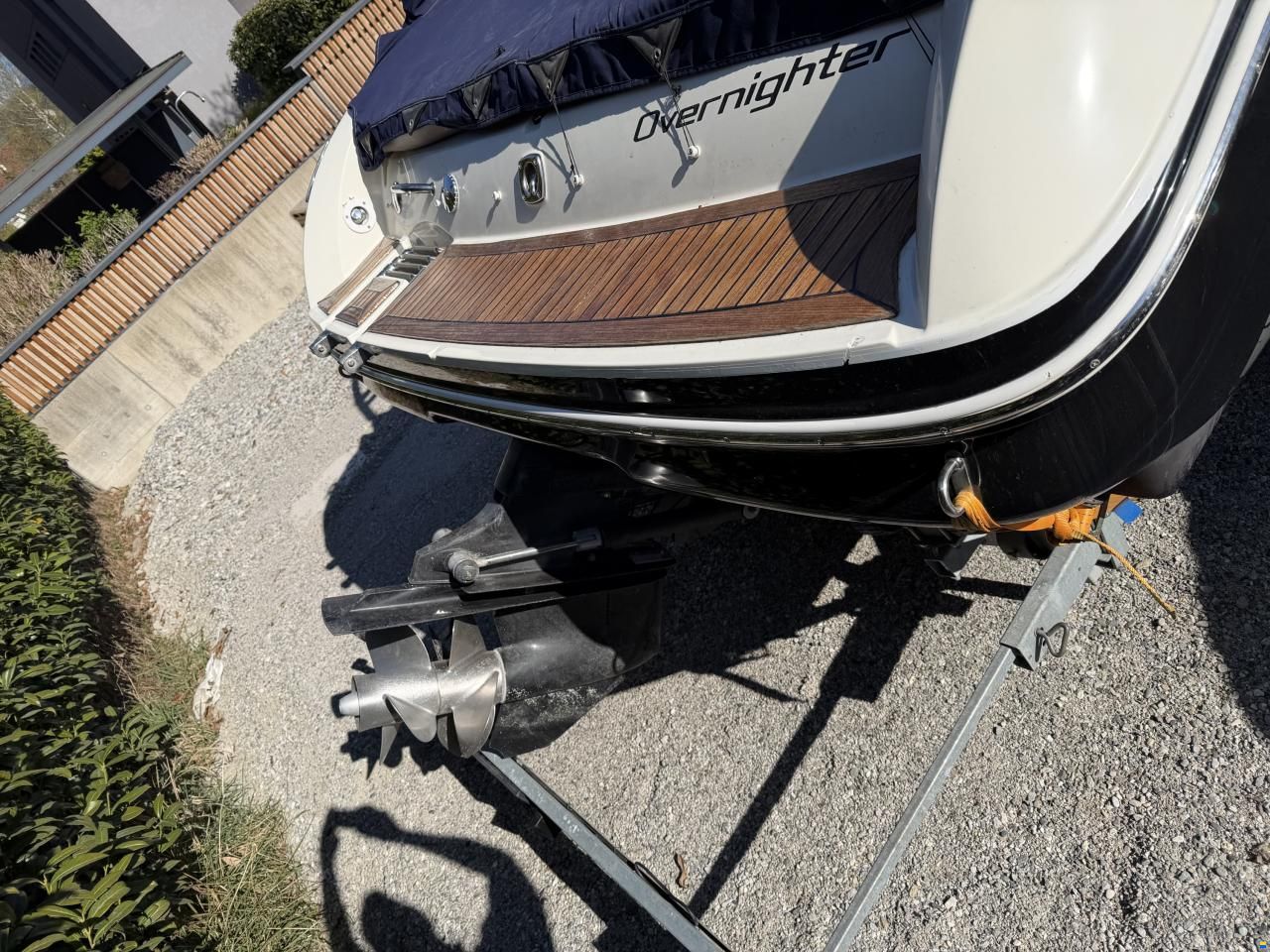 Sea Ray 210 Overnighter
