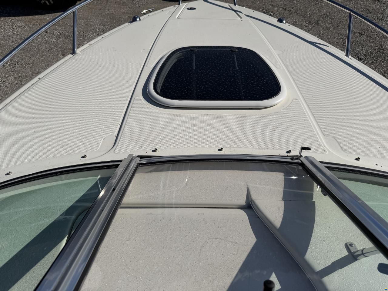 Sea Ray 210 Overnighter