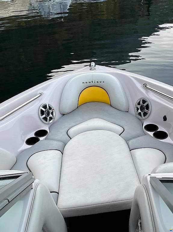 Correct Craft Super Air Nautique 210