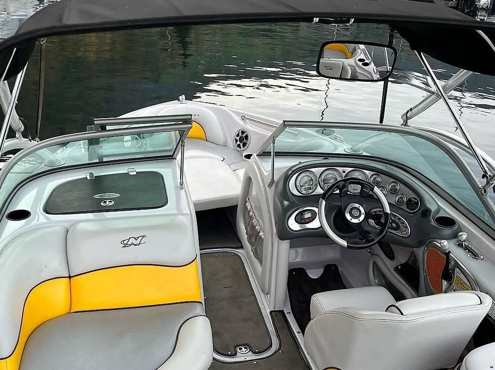 Correct Craft Super Air Nautique 210