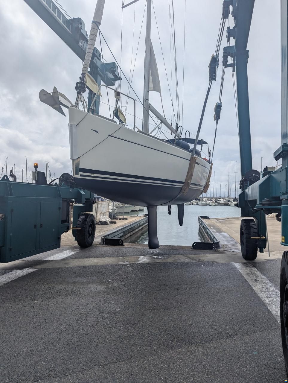 Dufour 34 Performance