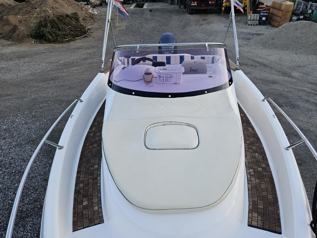 Mazury 560 WA, 2010